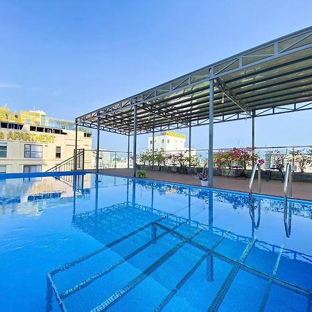 Hummer Hotel & Apartment Da Nang Beach Buitenkant foto