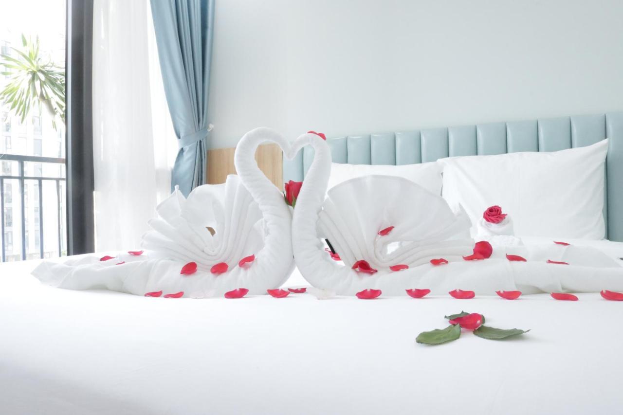 Hummer Hotel & Apartment Da Nang Beach Buitenkant foto