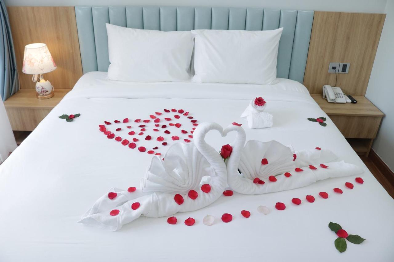 Hummer Hotel & Apartment Da Nang Beach Buitenkant foto