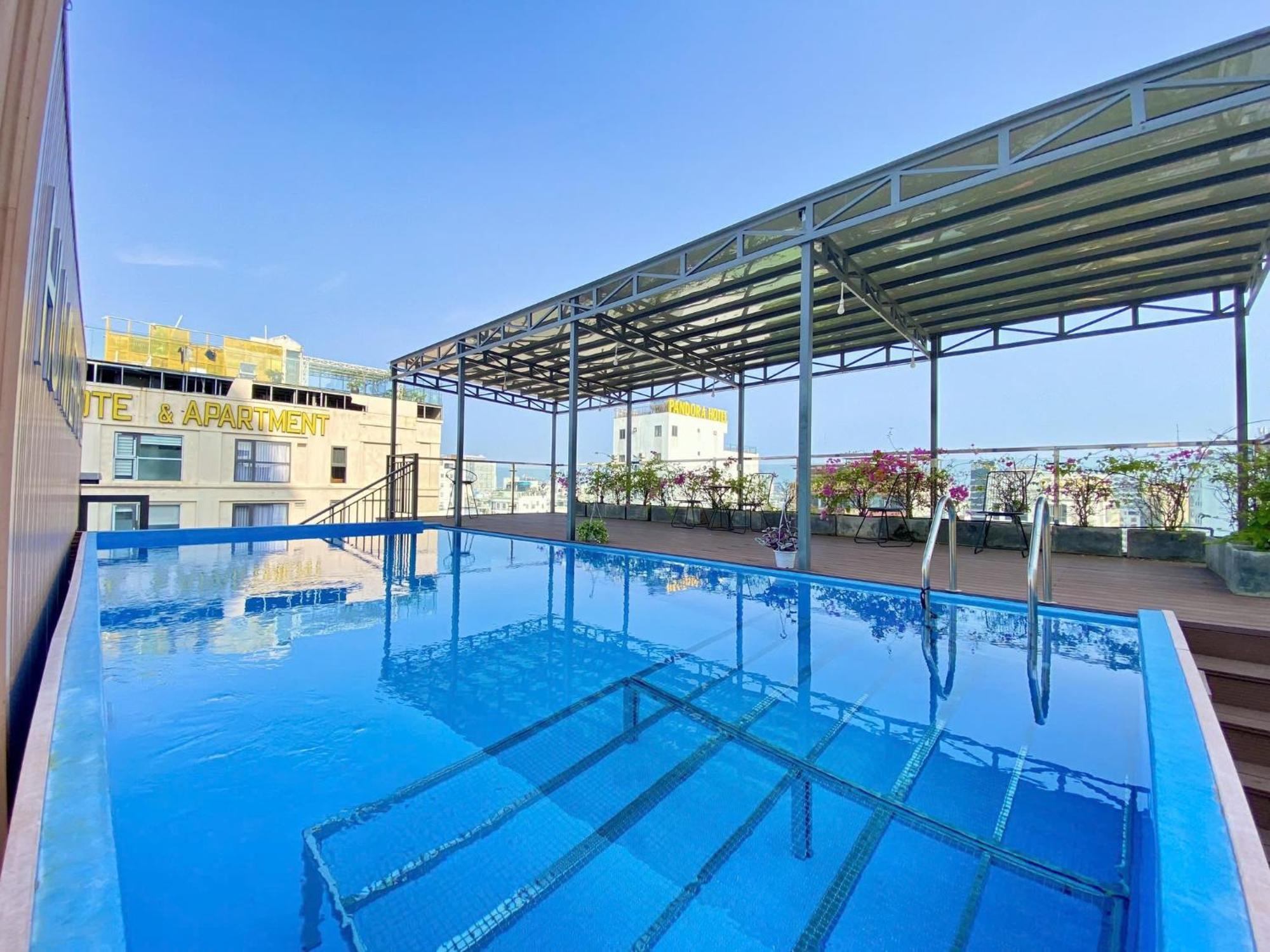 Hummer Hotel & Apartment Da Nang Beach Buitenkant foto