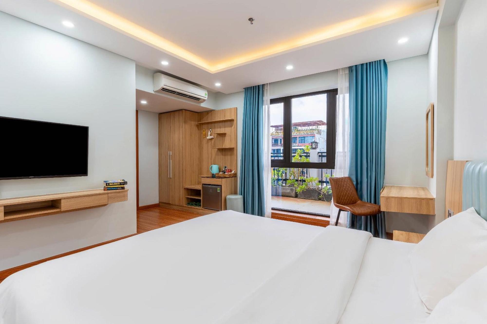 Hummer Hotel & Apartment Da Nang Beach Buitenkant foto