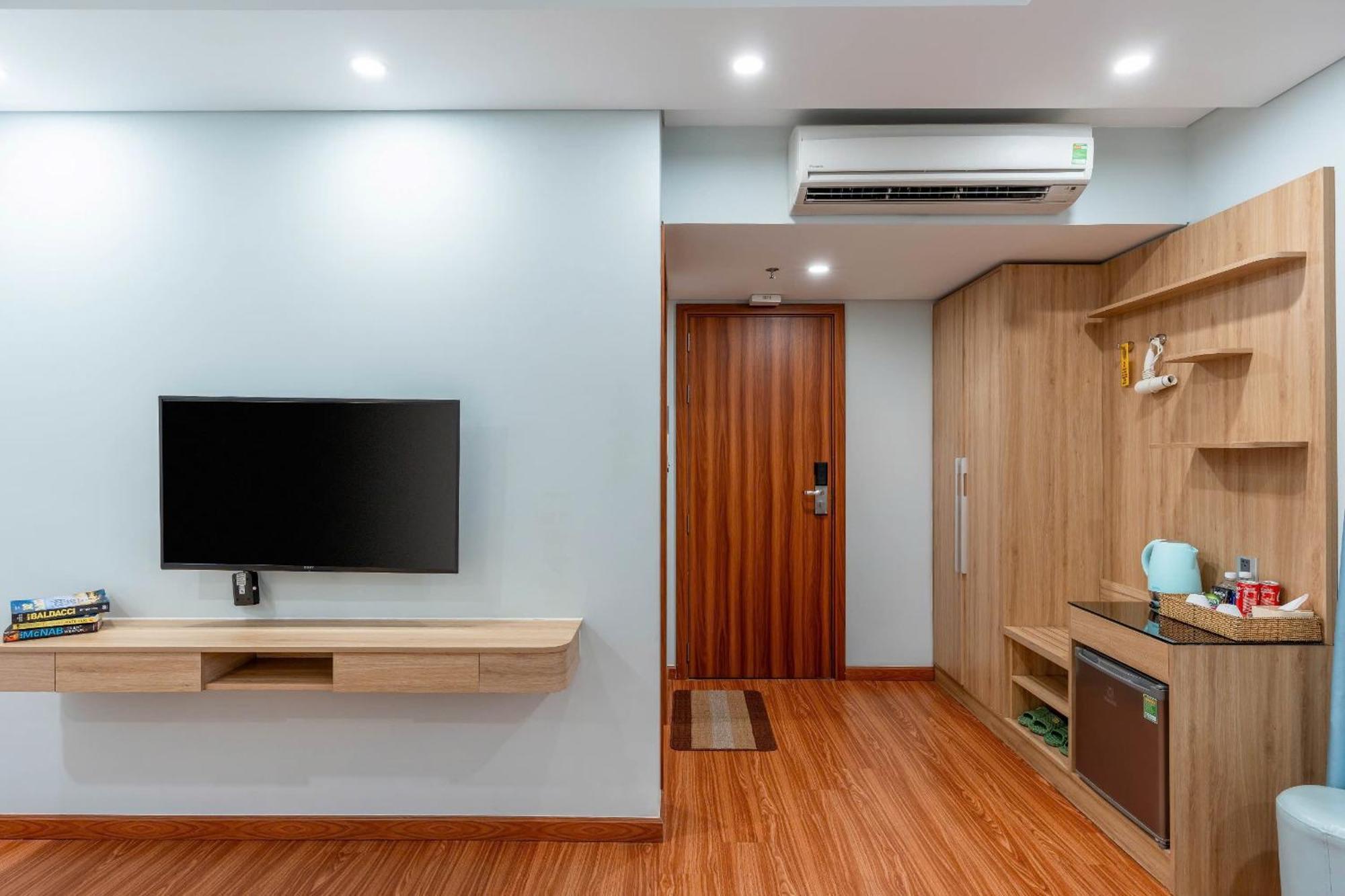Hummer Hotel & Apartment Da Nang Beach Buitenkant foto