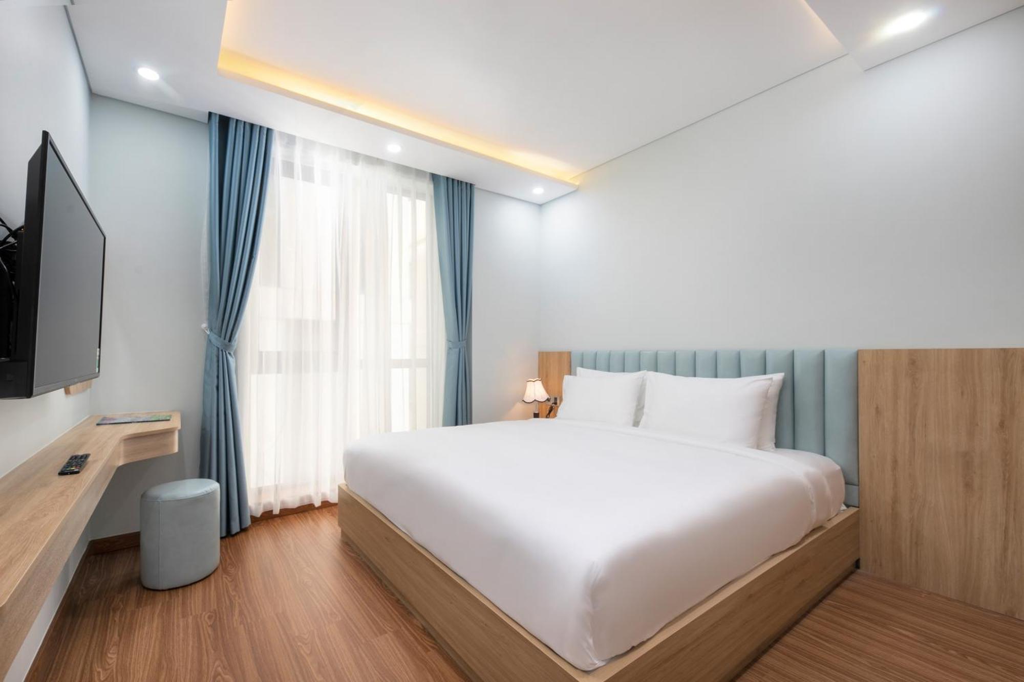 Hummer Hotel & Apartment Da Nang Beach Buitenkant foto